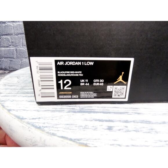 Jordan Air Jordan 1 Low Black/Fire Red-White Men Size 12 Used OG Box - Picture 2 of 16